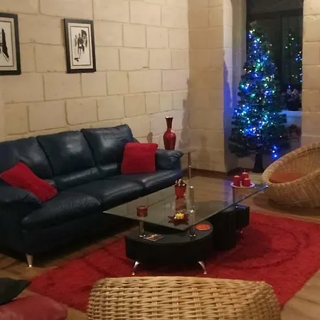 Nadia's Luxurious House In The Coastal Town Of Sliema